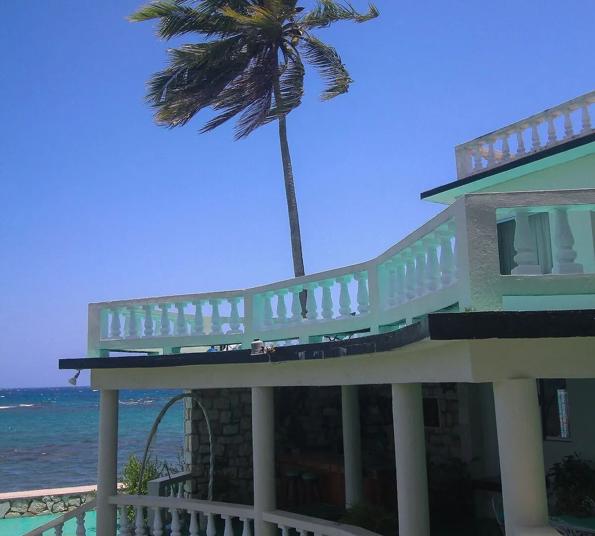 Sahara Hostel Montego Bay