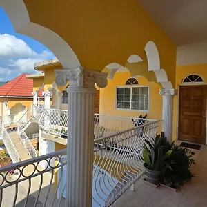 Wizzy White River Apartment Ocho Rios