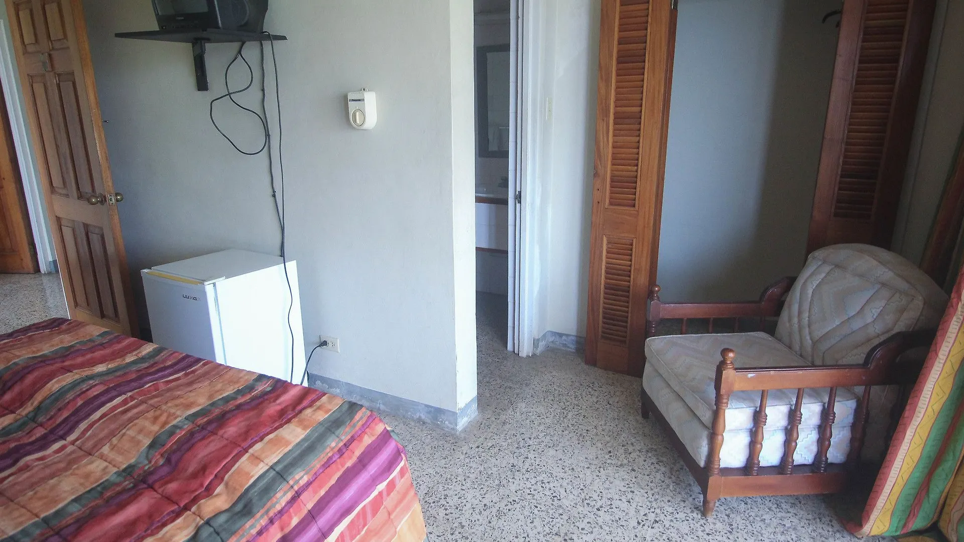 Sahara Hostel Montego Bay