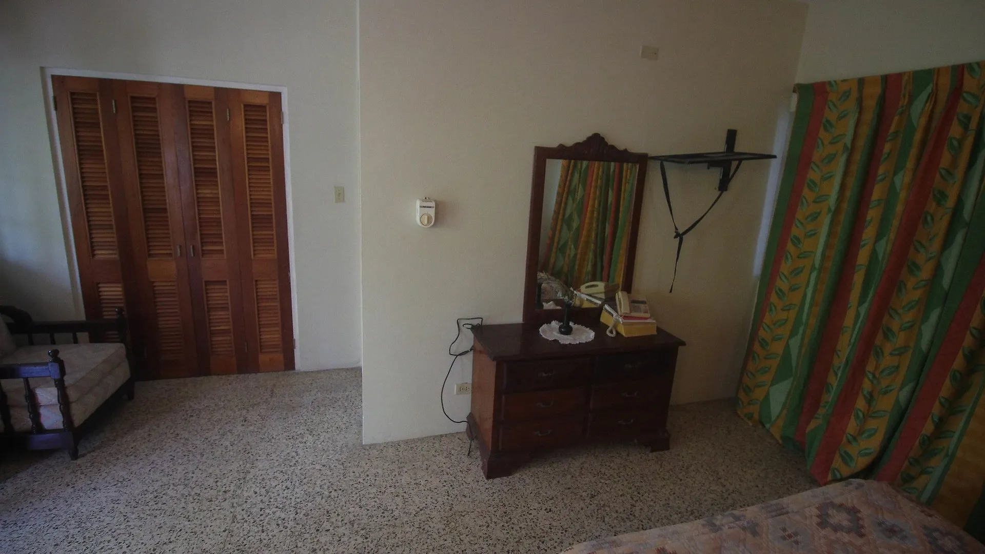 Sahara Hostel Montego Bay